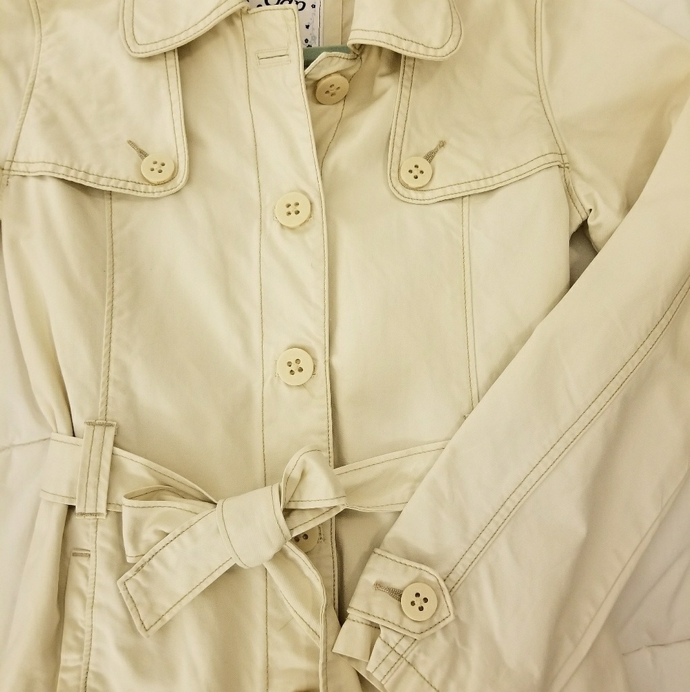 Gap Girl Cream Trench Coat, Size 12